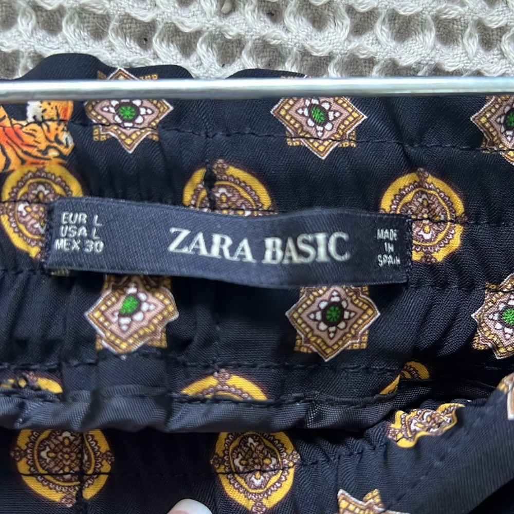 Zara Basic Black And Gold Patterned Pants - image 3